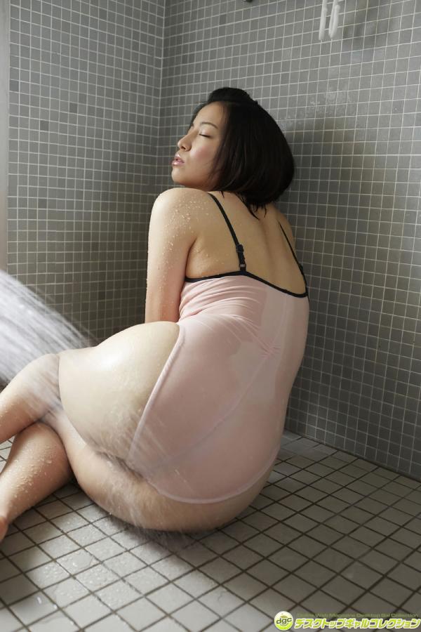 成年女人毛片免费视频播放器-三个人日的我走不了路-SD免费在线观看