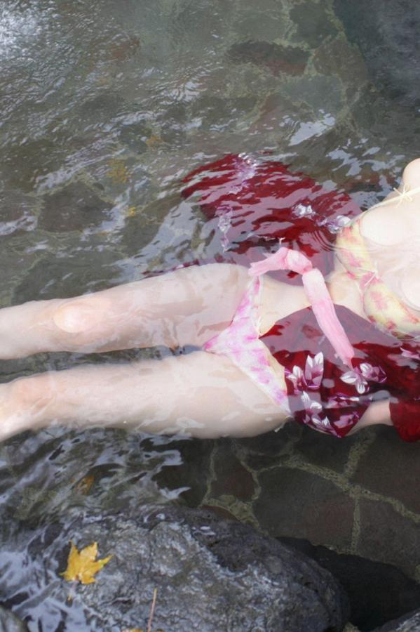 這裏每日更新出国模无码人体一区二区-QHD在线完整观看