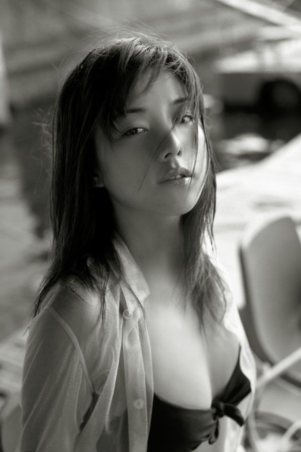 人妻系列av无码专区-QHD正片免费观看