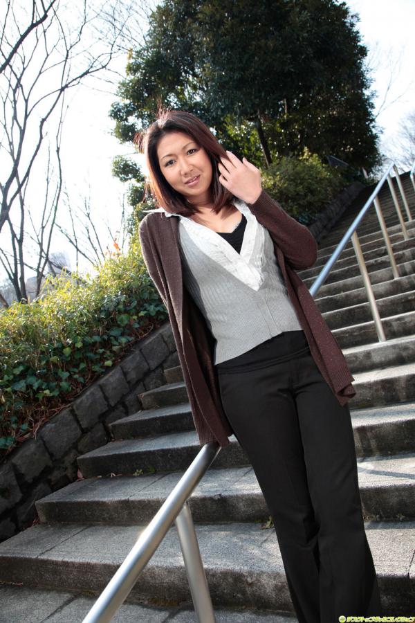 亚洲制服丝袜在线-1440PBD高清完整电影