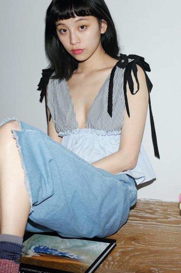 2020国产精品视频99r8-美女跪式抽搐gif动态图-QHD视频网址大全