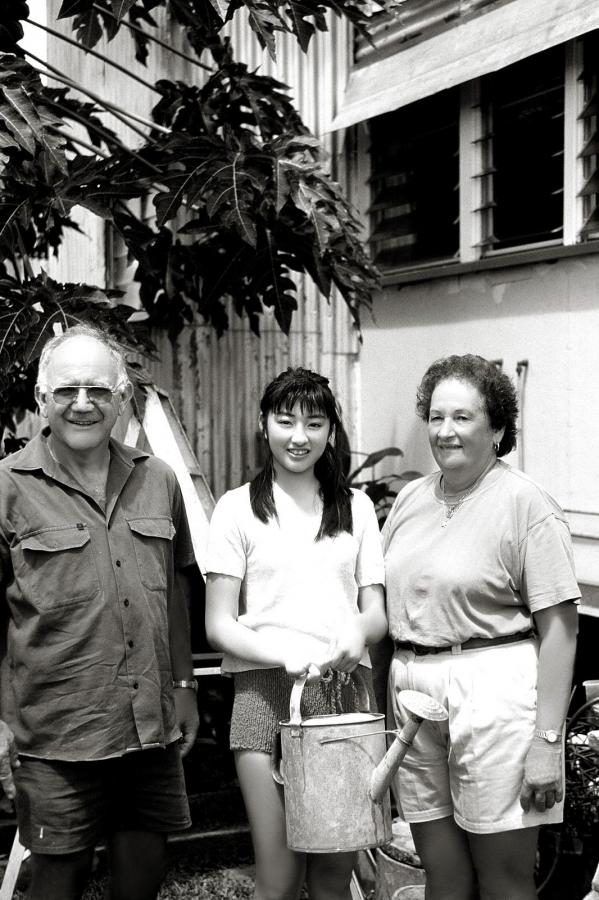 欧美另类日韩-售楼小姐带老板看房-标清独家试爱免费观看视频