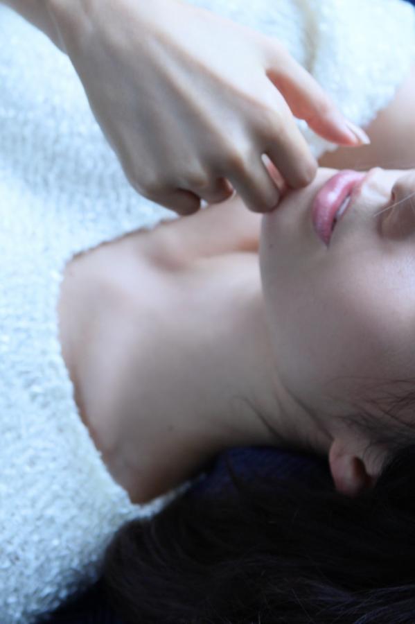 韩国电影女大学生的沙龙室在线看-yellow字幕视频-1440P全集在线观看