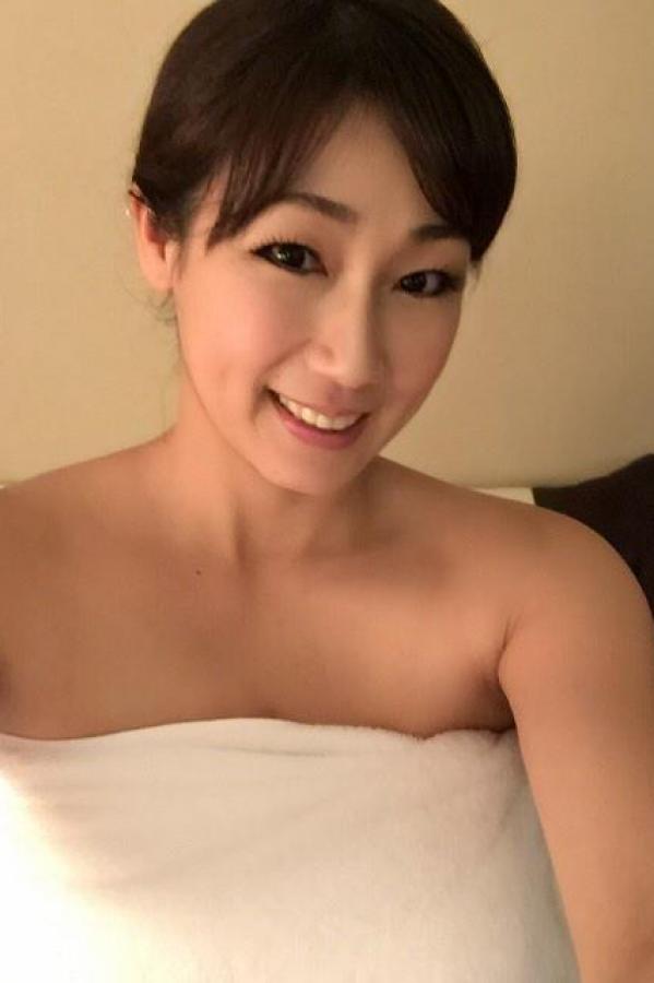 十八禁无码白丝袜免费-Full HD老版国语字幕