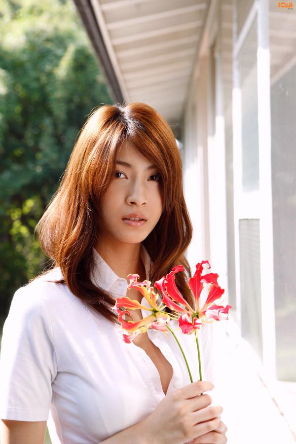 亚洲国产精品线路久久-一女被两男吃奶玩乳尖色色-4K电影免费在线