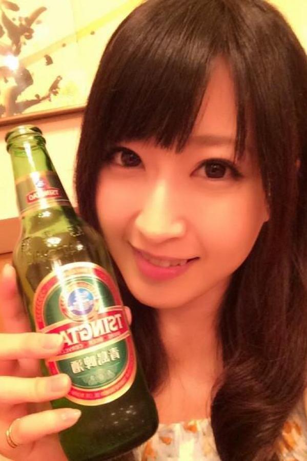 国产精品久久久久精品美女-Full HD迅雷下载