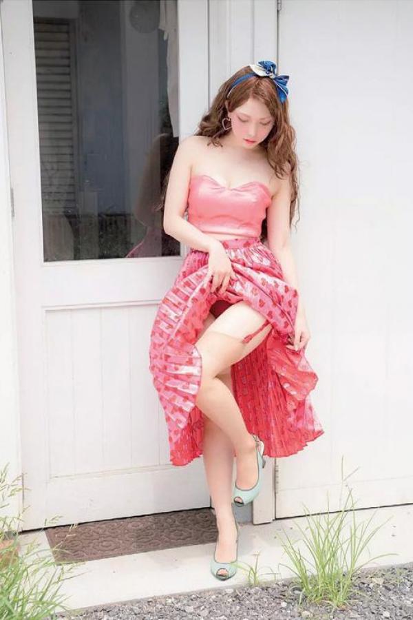 人人妻夜夜摸久久私人影院-QHDbt天堂